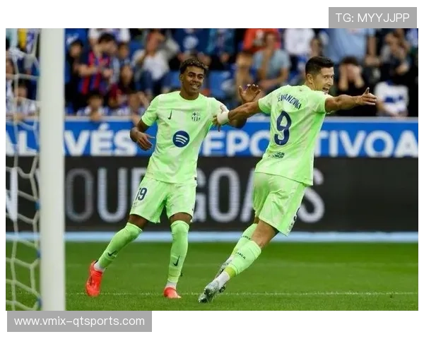 巴萨客场表现不稳，防守漏洞频出险胜阿拉维斯